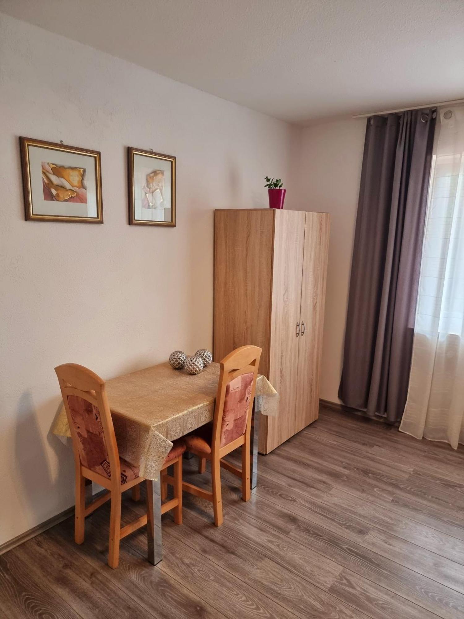 Workershome - Business Apartments - Monteurwohnungen Wertheim Zimmer foto